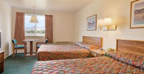 Super 8 Hotels  Book Hotel Rooms, Discount Rates, and Deals