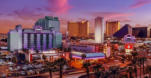 Las Vegas Hotels  Find & compare great deals on trivago