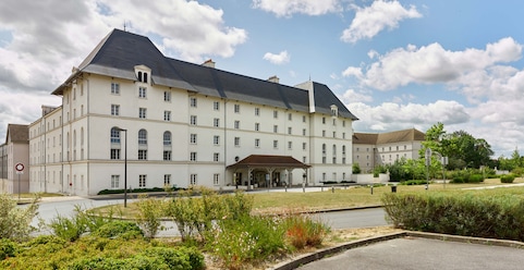 Auberge du Cheval Blanc from $24. Jossigny Hotel Deals & Reviews