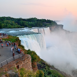 Hotele — Niagara Falls