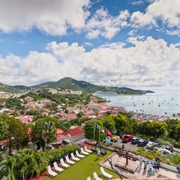 Hotele — Charlotte Amalie