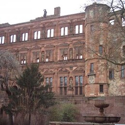 โรงแรม Neckarbischofsheim