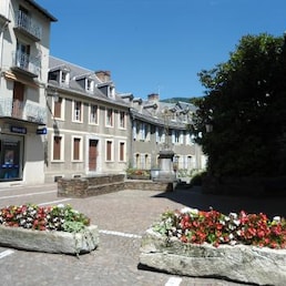 Hoteli - Bagnères-de-Luchon