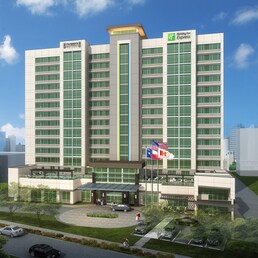 Holiday Inn Express and Staybridge Suites Opens at Houston Galleria