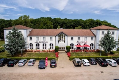 Logis Hôtel Les Tuileries