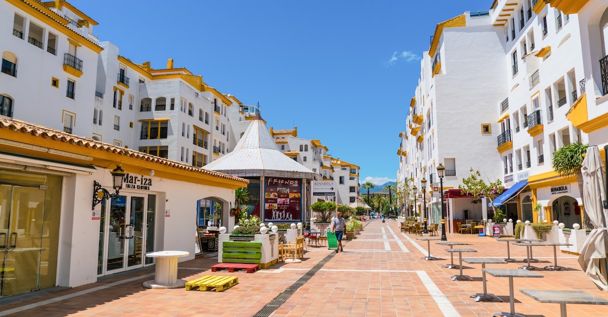 Puerto Banús Hotels from £83, Cheap Hotels