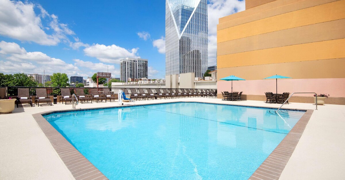 Hotel Near Downtown Atlanta, Hotels in Atlanta, GA, with Indoor Pool, Buckhead Hotels with Indoor Pool
