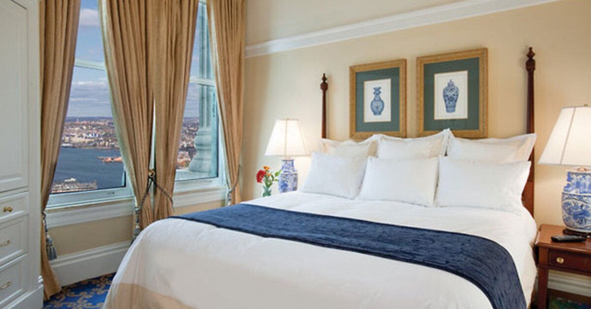 A Historic Resort: Marriott Vacation Club Pulse at Custom House, Boston