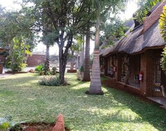 Bed & Breakfast Siesta Guest House (Musina, Nam Phi)