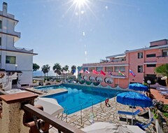 Khách sạn Hotel Ariston Al Mare (Sanremo, Ý)