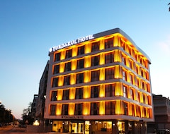 فندق Yurdakul Hotel (كاناكالي, تركيا)