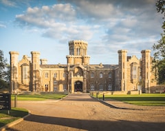 Hotelli Studley Castle (Redditch, Iso-Britannia)