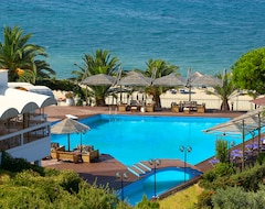 Хотел Kamari Beach (Потос, Гърция)