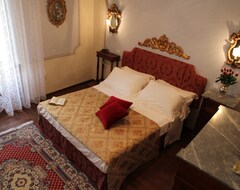 Bed & Breakfast Residenza Dei Ricci (Chiusi, Ý)