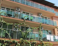 Khách sạn Emerald (Kiten, Bun-ga-ri)