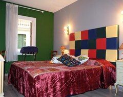 Khách sạn Colours Of Sitges (Sitges, Tây Ban Nha)