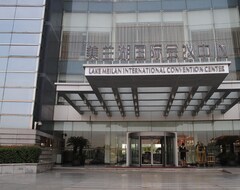 Hotelli Lake Meilan International Convention Center (Shanghai, Kiina)