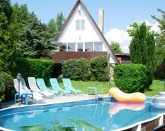 Cijela kuća/apartman Holiday House Svahova With Fireplace, Sauna, Tennis Court, Jacuzzi And Outdoor Pool (Bolebor, Češka Republika)