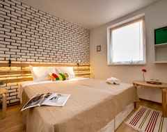 Hotel Fox Rooms (Stara Zagora, Bugarska)