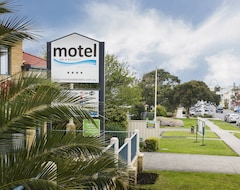 Motel On A'Beckett (Inverloch, Australia)