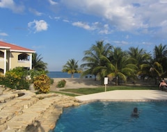 Hotel Los Porticos Villas (Placencia, Belize)