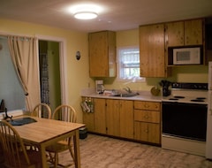 Casa/apartamento entero 3,5 Stars Cottage - Forest & Lake Pei Cottages - Kozy Corner -1 Bedroom (Murray Harbour, Canadá)