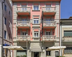 Хотел Hotel Katy (Виареджо, Италия)