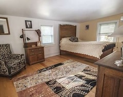 Koko talo/asunto Frush Farm Bed & Breakfast (Reinholds, Amerikan Yhdysvallat)