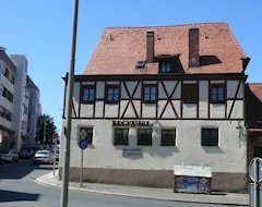Khách sạn Zur Friedenslinde (Nuremberg, Đức)