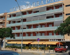 Hotel Flora Parc (Castelldefels, Spain)
