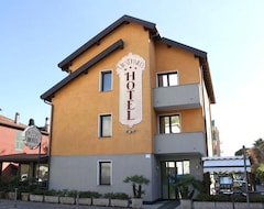 Hotel Villa Daniela (San Bartolomeo al Mare, Italy)