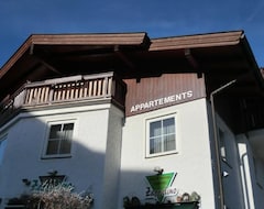 Khách sạn Our 4 Junge (Zell am See, Áo)