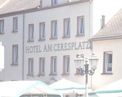 Khách sạn Hotel Am Ceresplatz (Manderscheid, Đức)