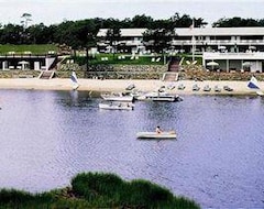 Khách sạn Green Harbor Waterfront Lodging (Falmouth, Hoa Kỳ)