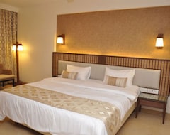 Otel The Silverador Resort Club (Bombay, Hindistan)