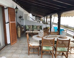 Tüm Ev/Apart Daire Superior, Comfortable Seaside Home With Amazing View (Siviri, Yunanistan)