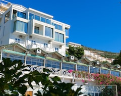 Khách sạn Hotel Nertili (Saranda, Albania)