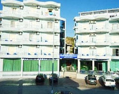 Khách sạn Hotel Blue Sky (Saranda, Albania)