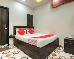 Khách sạn OYO 62485 Hotel City Palace (Kanpur, Ấn Độ)