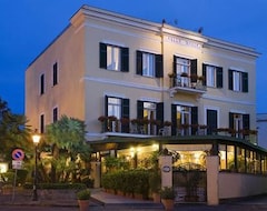 Khách sạn Hotel Villa Maria (Ischia, Ý)