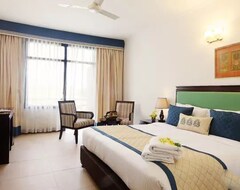 Khách sạn Todays Sunrise Luxury Resort (Neemrana, Ấn Độ)