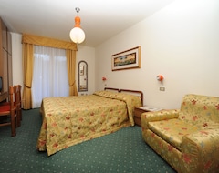 Khách sạn Hotel Torretta (Predazzo, Ý)