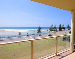 Toàn bộ căn nhà/căn hộ Avilla Court 2 With Lovely Beach Views (The Entrance, Úc)