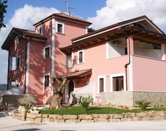 Otel Oasi Del Fauno (Casal Velino, İtalya)