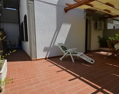 Entire House / Apartment Appartamento A 150 Mt Dal Mare Fra Gli Olivi Del Paese (Castiglione della Pescaia, Italy)
