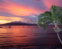 Khách sạn Maui Rainbows And Waves (Lahaina, Hoa Kỳ)