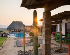 Punta Conejo Resort (Salina Cruz, Meksika)