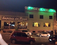 Queiroz Palace Hotel (Siqueira Campos, Brasilien)
