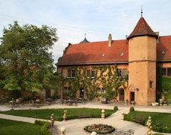 Khách sạn Worners Schloss Weingut & Wellness-Hotel (Prichsenstadt, Đức)