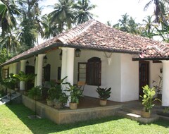 Otel Country Garden Resort (Kandy, Sirilanka)
